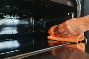 Vel Kwaadaardig Meander Oven schoonmaken? In 6 stappen jouw oven reinigen | Stoves